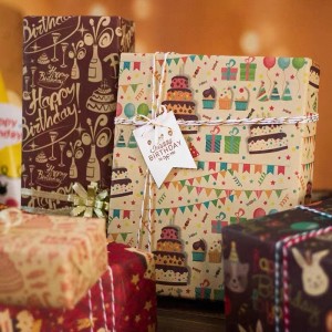 Τυπωμένο χαρτί περιτύλιγμα χαρτιού για γενέθλια προσαρμοσμένο λογότυπο τυπωμένο 60g/70g/80g/90g/100g πακέτο δώρου δώρου πολύχρωμο δώρο χ...