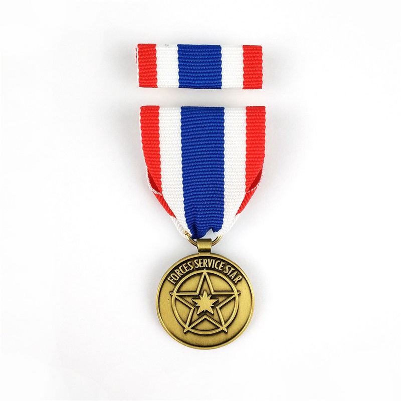 Soft Senamel Custom Pin Badges Βραβείο Medal of Honor με σύντομο κορδόνι
