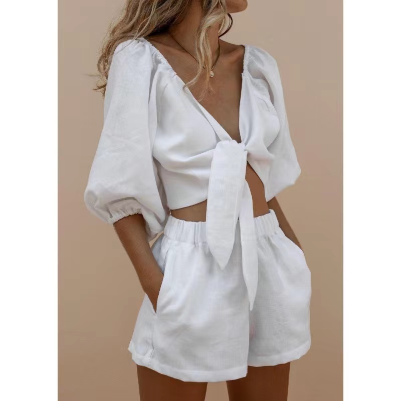 Οι γυναίκες δαντέλες σετ&σορτς