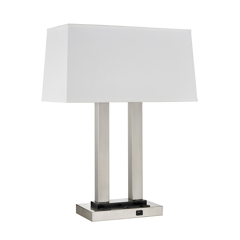 Λάμπα διπλής διανυκτέρευσης στο δωμάτιο