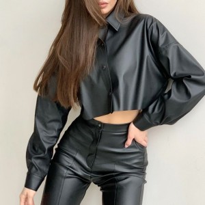Φθινόπωρο και χειμερινή μοτοσικλέτα σέξι ματ δεδομένο δερμάτινο μικρο-ελαστικό μακρύ μανίκι σύντομο πουκάμισο
