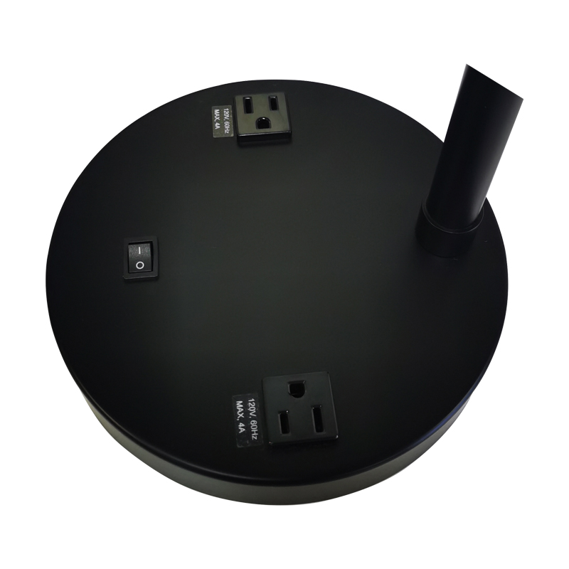 Δύο λαμπτήρες γραφείου με μαύρο και ανοιχτό κίτρινο φινίρισμα, ένα διακόπτη roft/off και δύο βολικά καταστήματα στο δωμάτιο