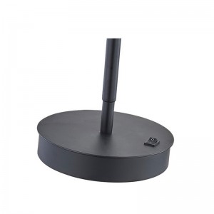 Marriott Ρυθμιζόμενη λάμπα γραφείου LED με ματ μαύρο φινίρισμα και ένα/off rocker switch στο δωμάτιο ξενοδοχείου