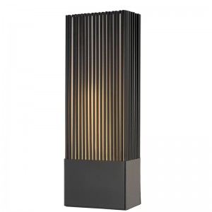 Hampton Inn Hotel Metal Wall Sconce με ματ μαύρο φινίρισμα και ακρυλικό διαχύτη μέσα στο ξενοδοχείο τυπικούς διαδρόμους δαπέδου