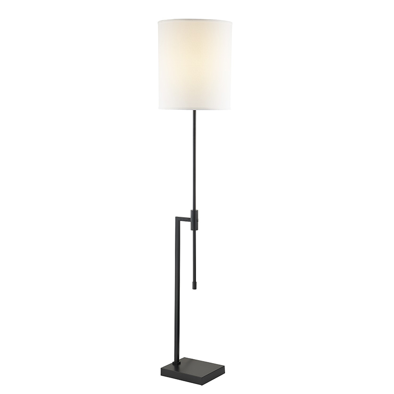 Waterwalk Hotel Floor Lamp με ματ μαύρο φινίρισμα στον καναπέ δίπλα στο δωμάτιο