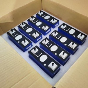 SVOLT 106AH Μπαταρία LFP 3.2V 100AH ​​LIFEPO4 Prismatic Battery Cell επαναφορτιζόμενη μπαταρία φωσφορικού σιδήρου λιθίου για πακέτο μπαταρίας 12V 24V 48V 48V ηλ...