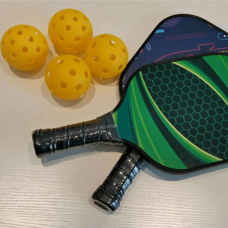 Πώς να επιλέξετε ένα κουπί Pickleball;