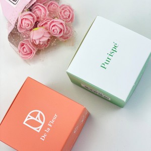 Κομψό χάρτινο κουτί καλλυντικών Kraft