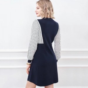 Νωρίς το φθινόπωρο μικρό περιλαίμιο πλεκτή μισή ζακέτα