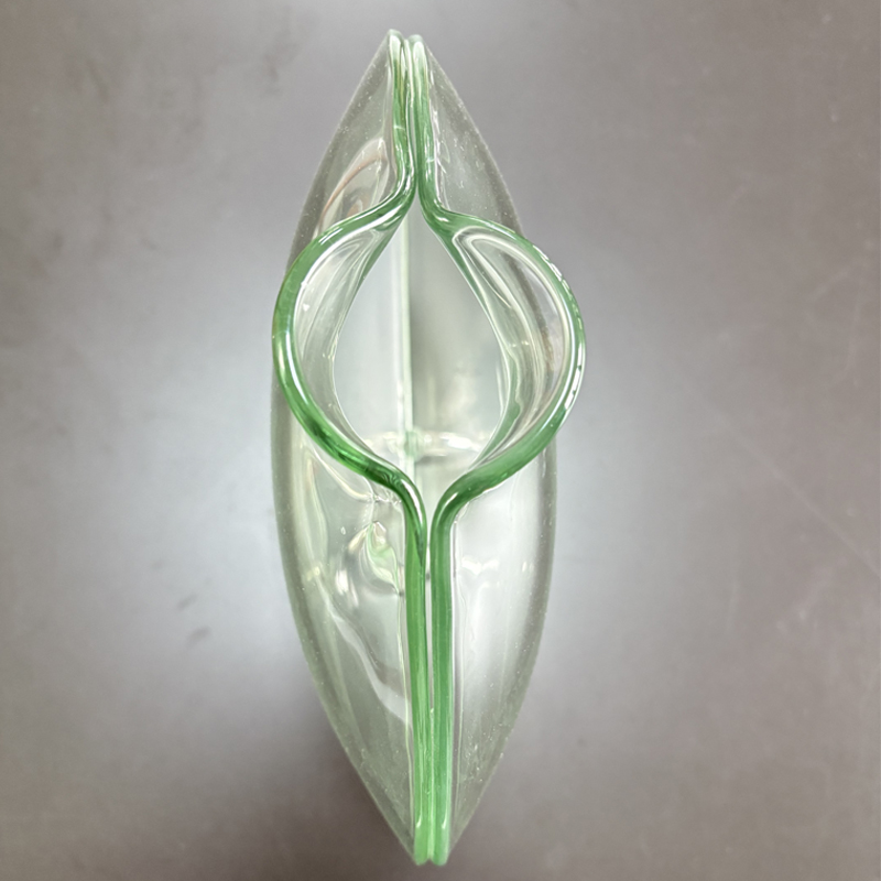 Zhongtai από ανοξείδωτο χάλυβα σχήμα στόματος καμπύλο στρογγυλό ψηλά-Βάζο διαφάνειας με μεταλλική βάση 23 εκατοστών για διάταξη λουλουδιών