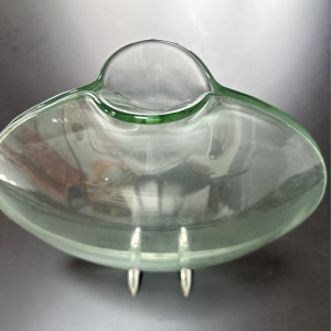 Zhongtai από ανοξείδωτο χάλυβα σχήμα στόματος καμπύλο στρογγυλό ψηλά-Βάζο διαφάνειας με μεταλλική βάση 23 εκατοστών για διάταξη λουλ...